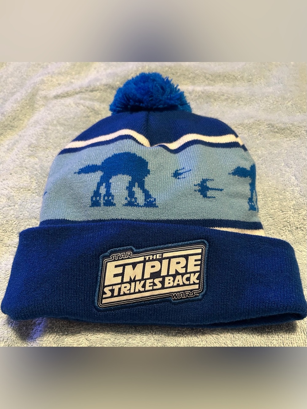 STAR WARS: THE EMPIRE STRIKES BACK POM-POM BEANIE/LIKE NEW/NEVER WORN!